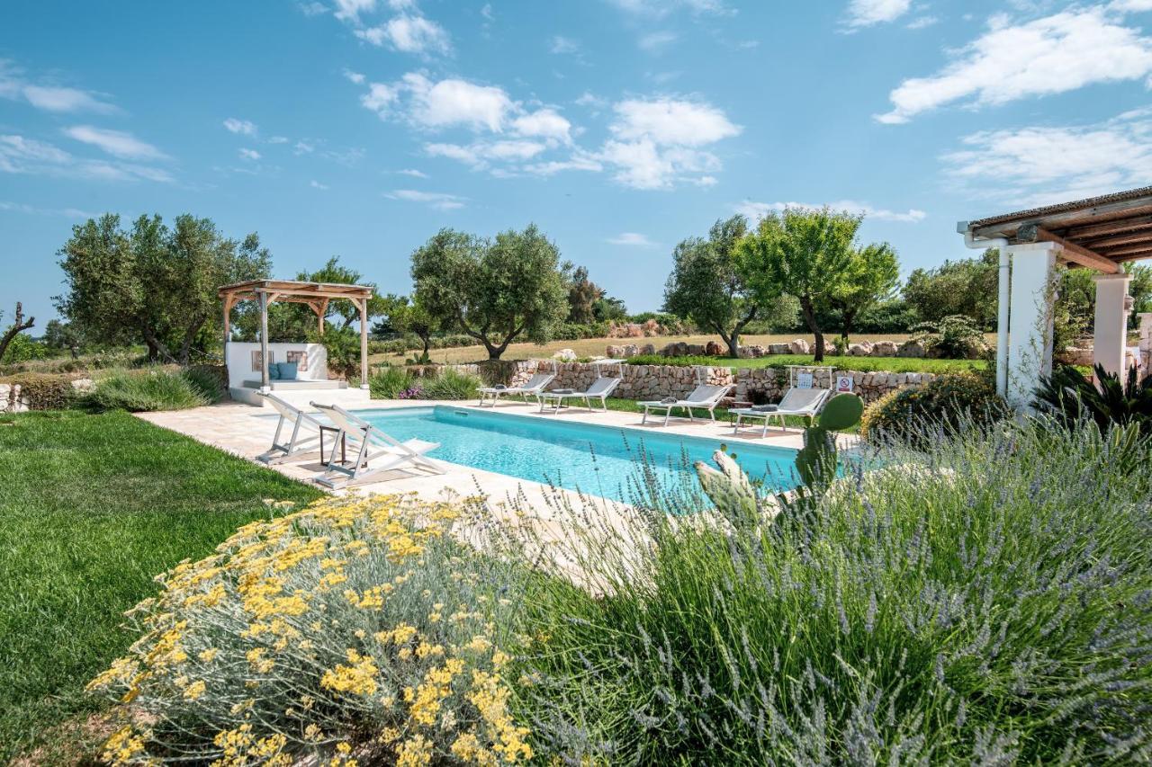 Trulli Gianpaolo - Luxury Villa Ostuni Bagian luar foto