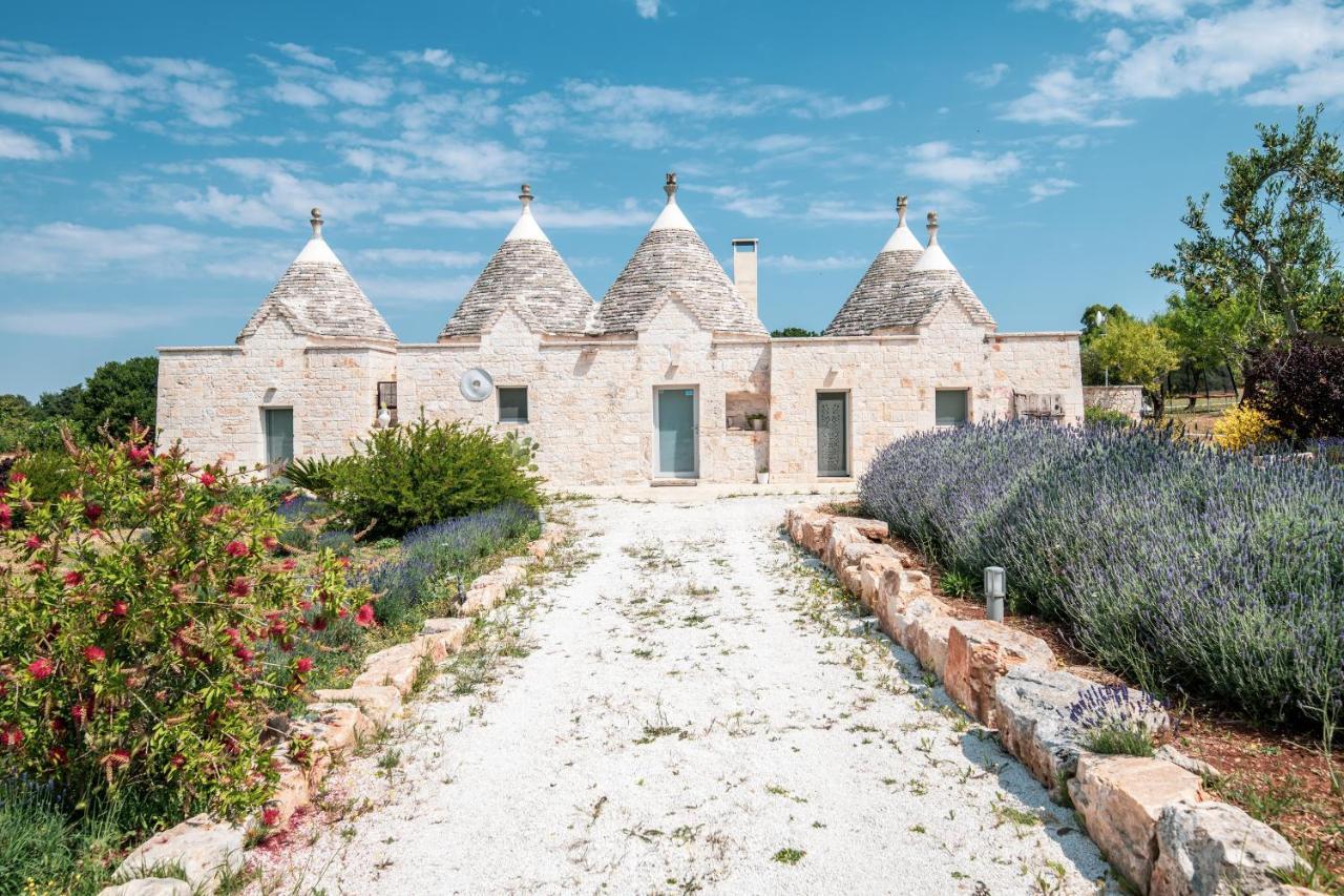 Trulli Gianpaolo - Luxury Villa Ostuni Bagian luar foto