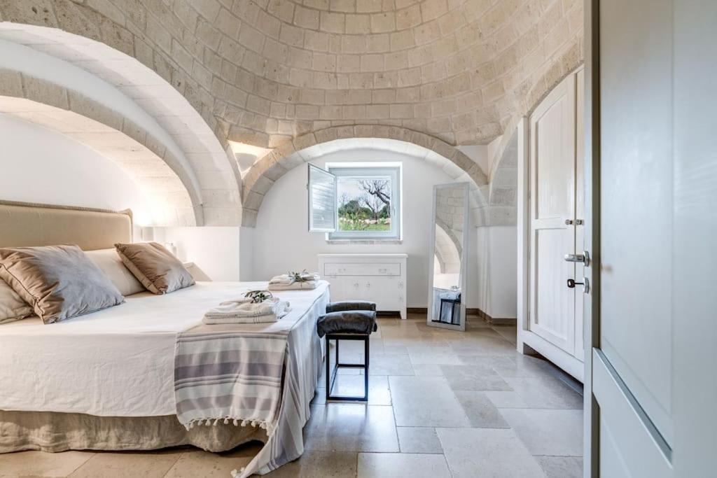 Trulli Gianpaolo - Luxury Villa Ostuni Bagian luar foto