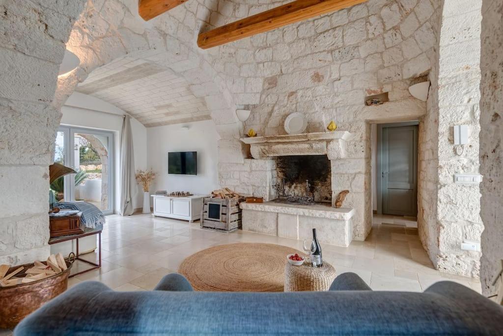 Trulli Gianpaolo - Luxury Villa Ostuni Bagian luar foto