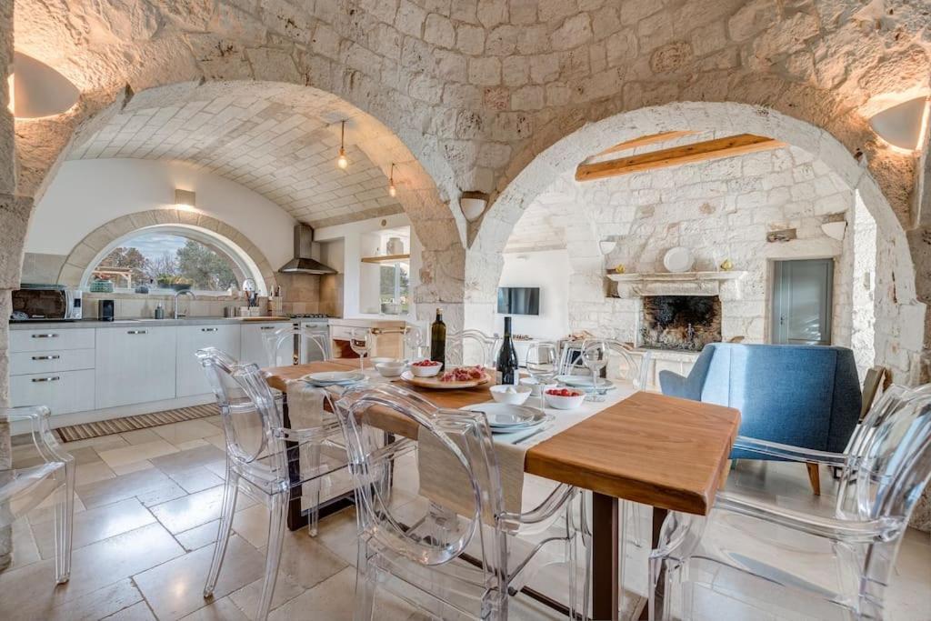 Trulli Gianpaolo - Luxury Villa Ostuni Bagian luar foto